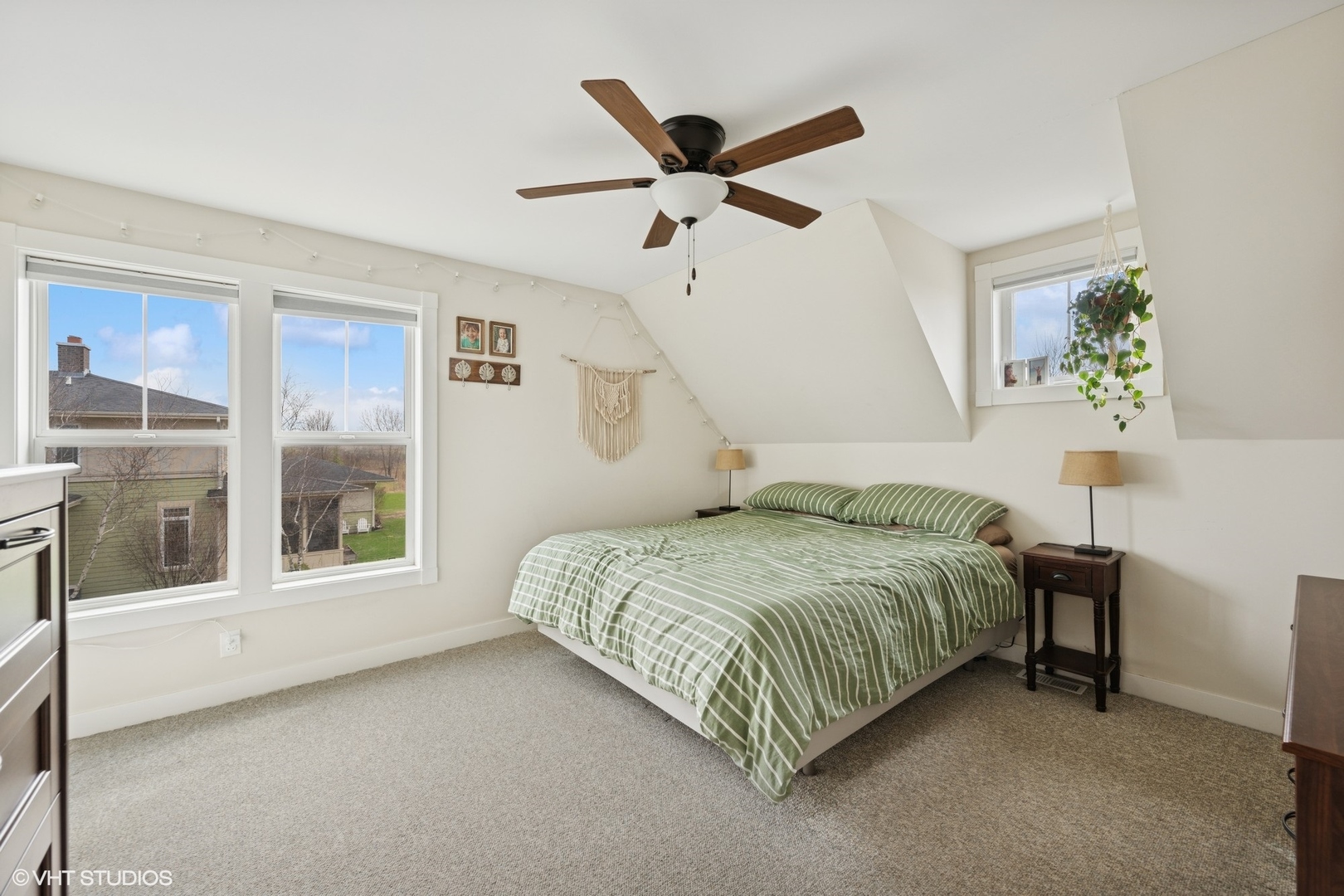 1046 Prairie Trail Grayslake, IL 60030 - Photo 7 of 17 a bedroom with a bed and a large window