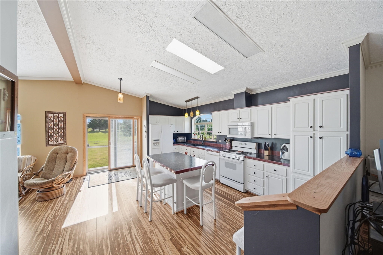 13465 Horning Road Brooklyn, MI 49230 - Photo 13 of 57