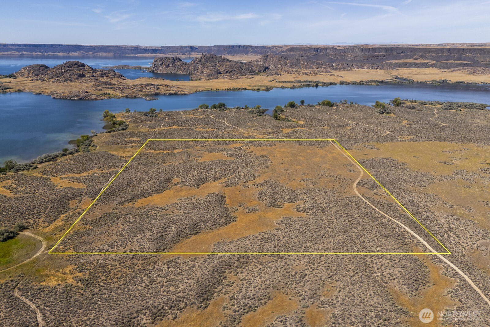 0 Kruk Road Northeast Electric City, WA 99123 - Photo 2 of 8 a view of an ocean and beach