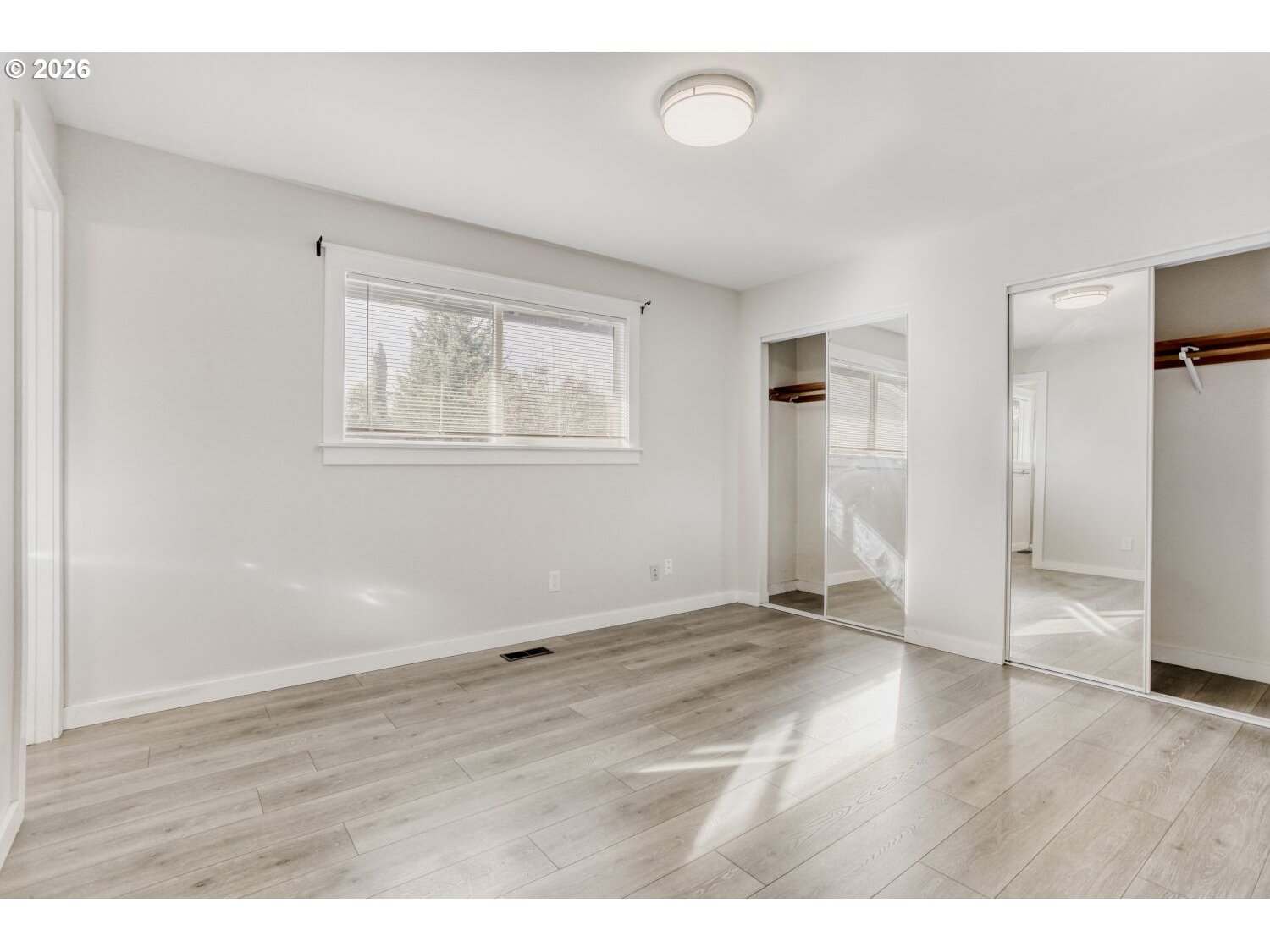 13405 Southwest Park Way Beaverton, OR 97005 - Photo 17 of 36
