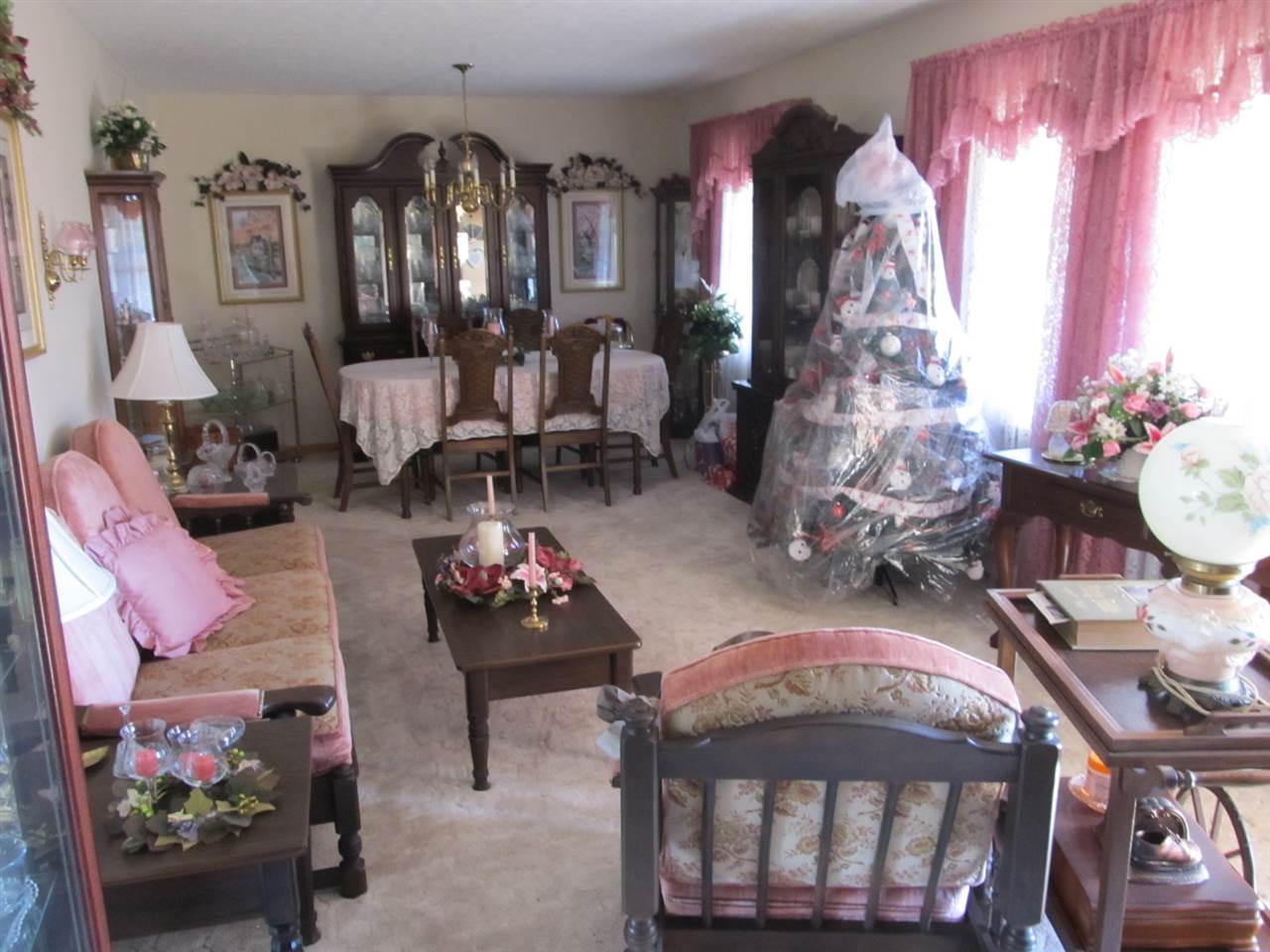 218 Dooms Crossing Road Waynesboro, VA 22980 - Photo 3 of 24 a living room with furniture and a chandelier