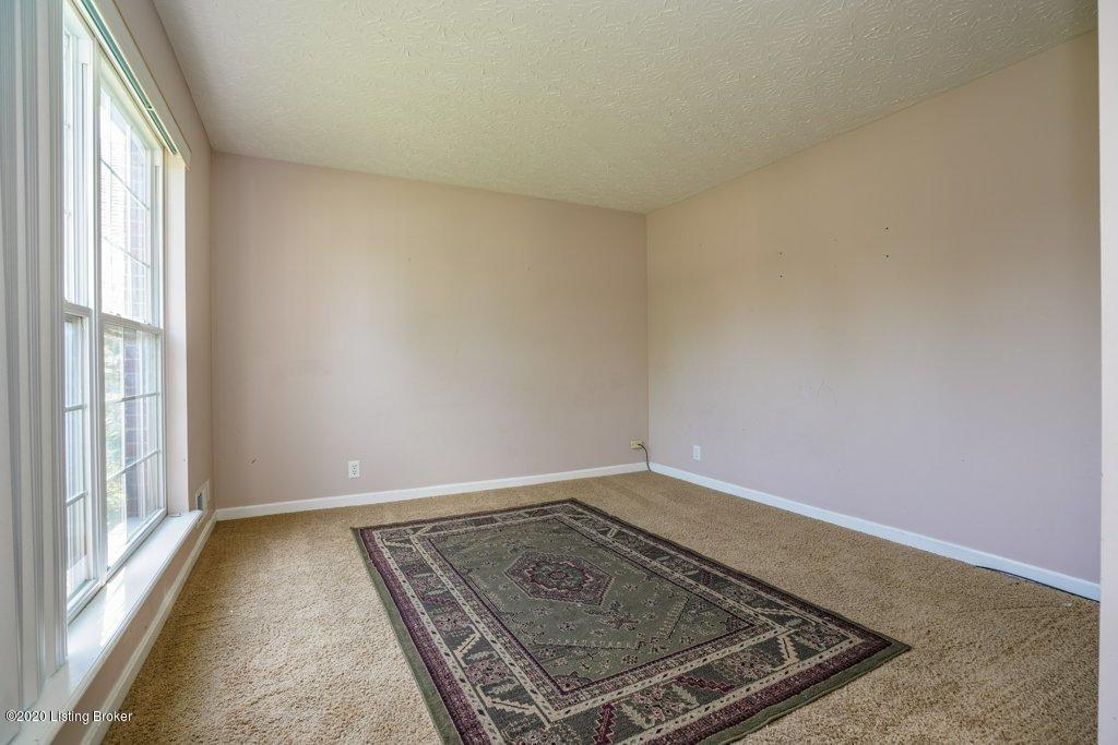 8217 Adams Run Road Louisville, KY 40228 - Photo 4 of 31 004-8217-4_m