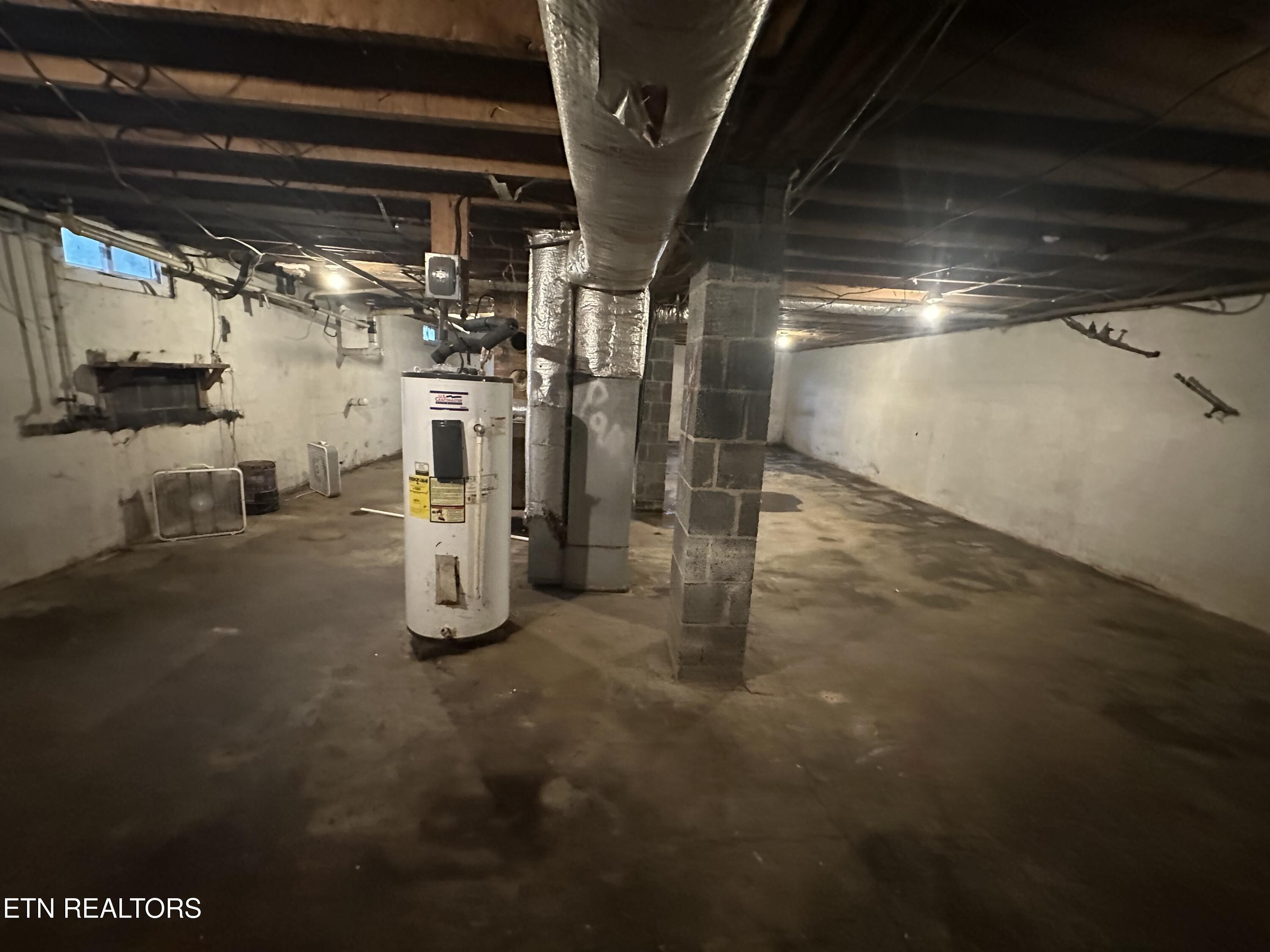 156 Beatty Road Rose Hill, VA 24281 - Photo 25 of 26 IMG_7823