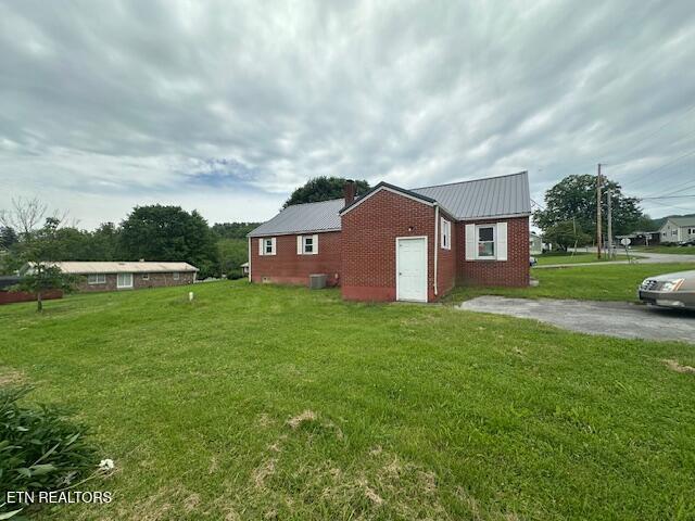 156 Beatty Road Rose Hill, VA 24281 - Photo 5 of 26 IMG_7274