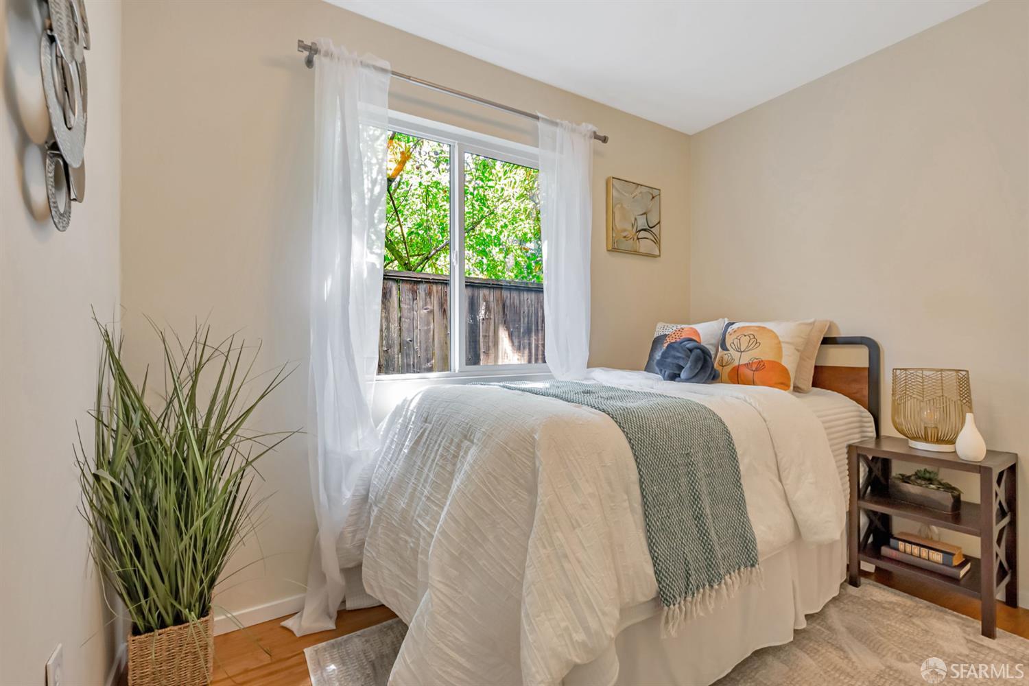 1028 55th Street Oakland, CA 94608 - Photo 26 of 55 Main Floor Bedroom 4