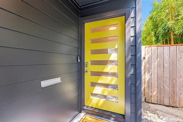 $1,150,000 | 1028 55th Street, Oakland, CA 94608