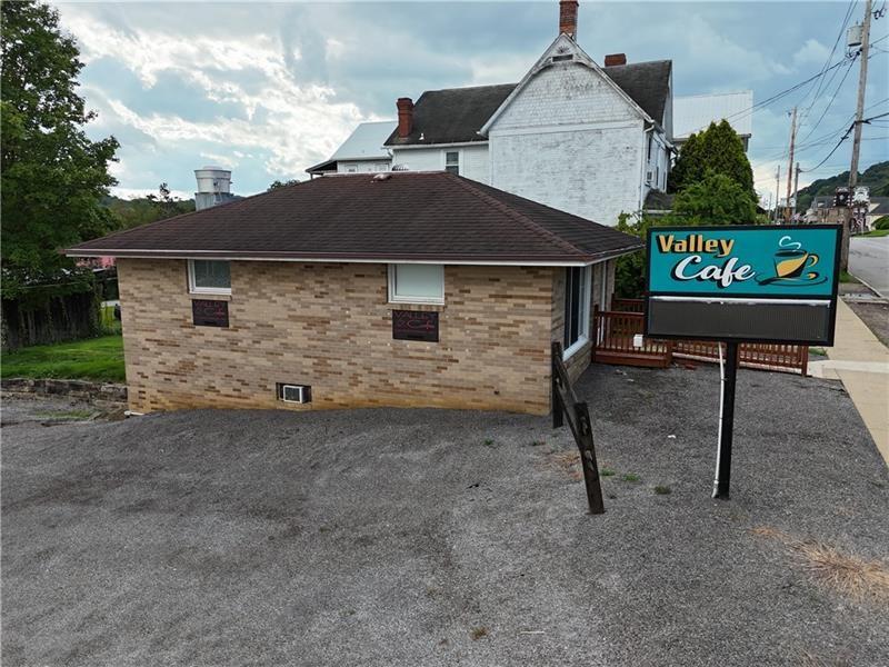 710 West Main Street Rural Valley, PA 16249 - Photo 2 of 17 Gallery Image 2
