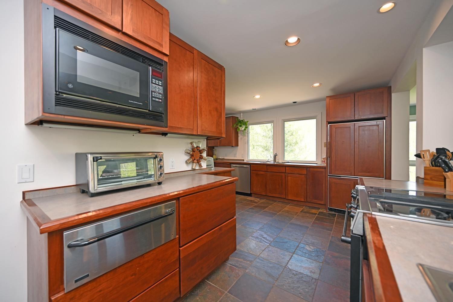 460 8 Mile Road Cincinnati, OH 45255 - Photo 16 of 50
