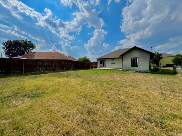 $1,625 | 1295 Harper Trail, Lockhart, TX 78644