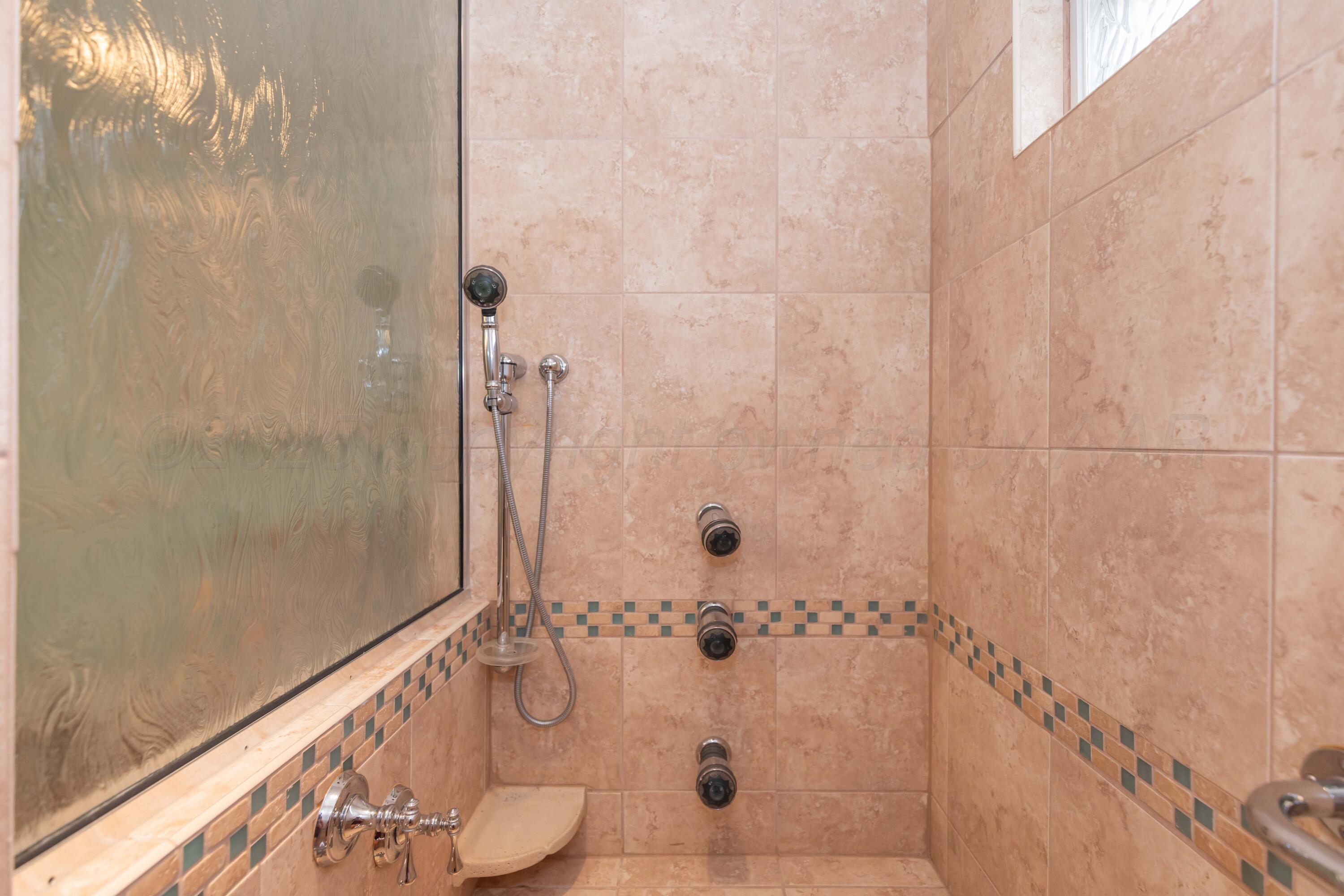 4102 Paramount Boulevard Amarillo, TX 79109 - Photo 62 of 73 PRIMARY BATH VIEW 3