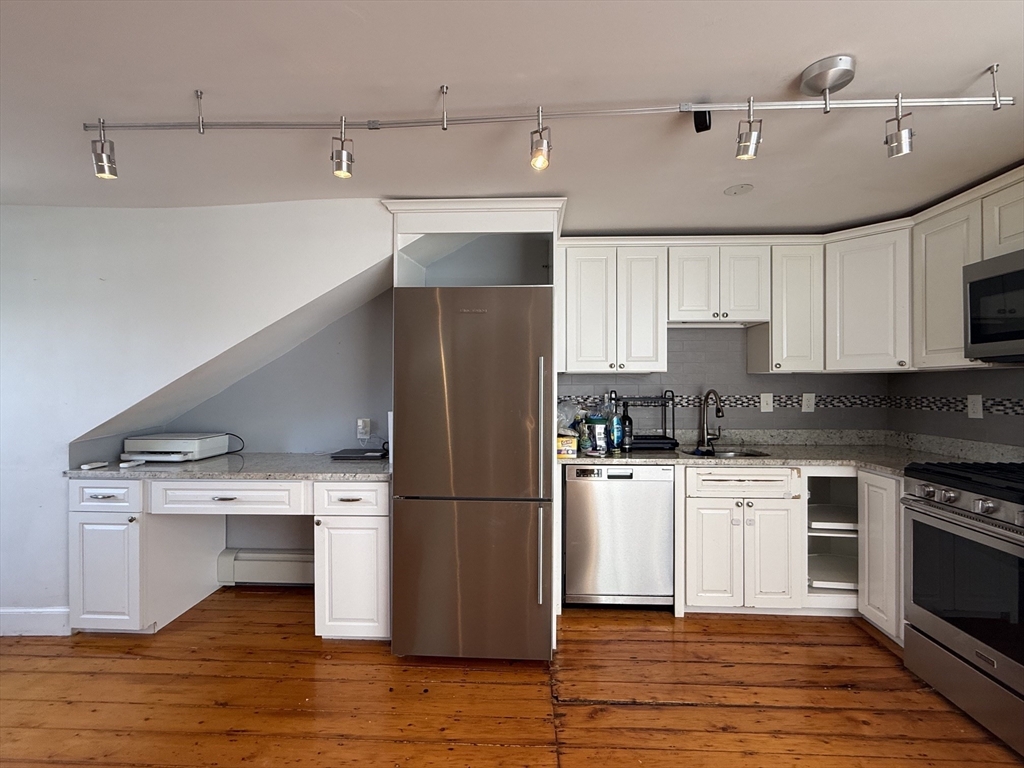 88 West Springfield Street, Unit 4 Boston, MA 02118 - Photo 3 of 19