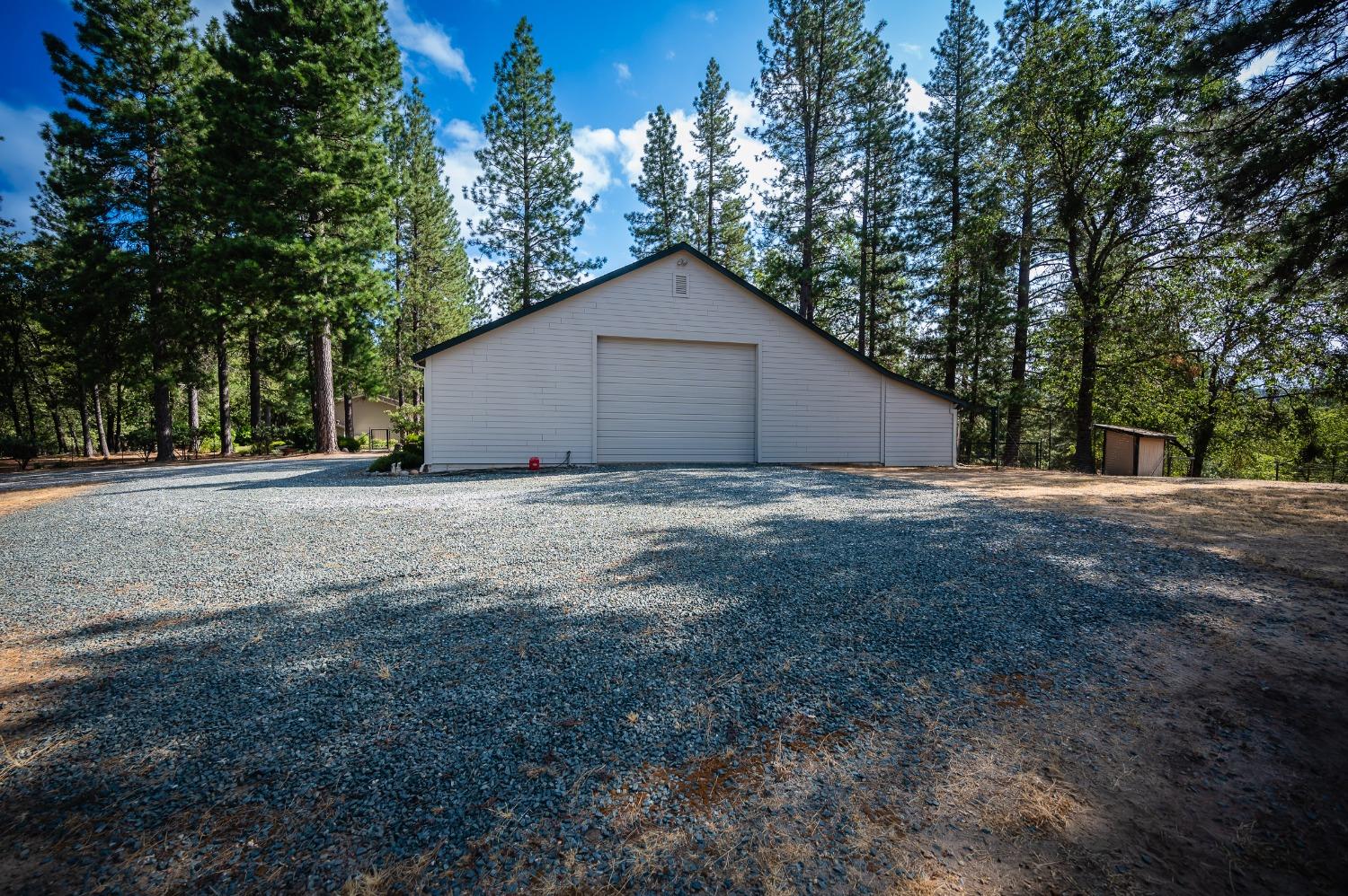 5271 Consumnes Mine Road Somerset, CA 95684 - Photo 39 of 48