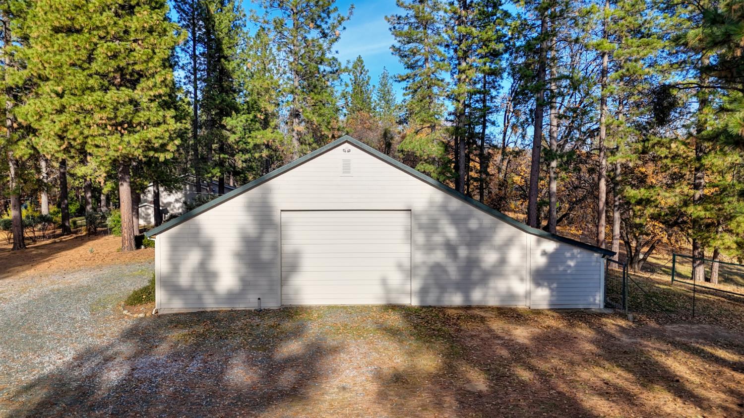 5271 Consumnes Mine Road Somerset, CA 95684 - Photo 7 of 48