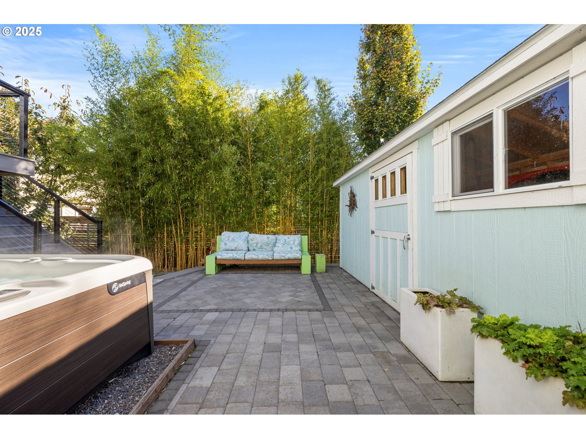 3312 South Corbett Avenue Portland, OR 97239 - Photo 43 of 48 a view of a backyard with sitting area