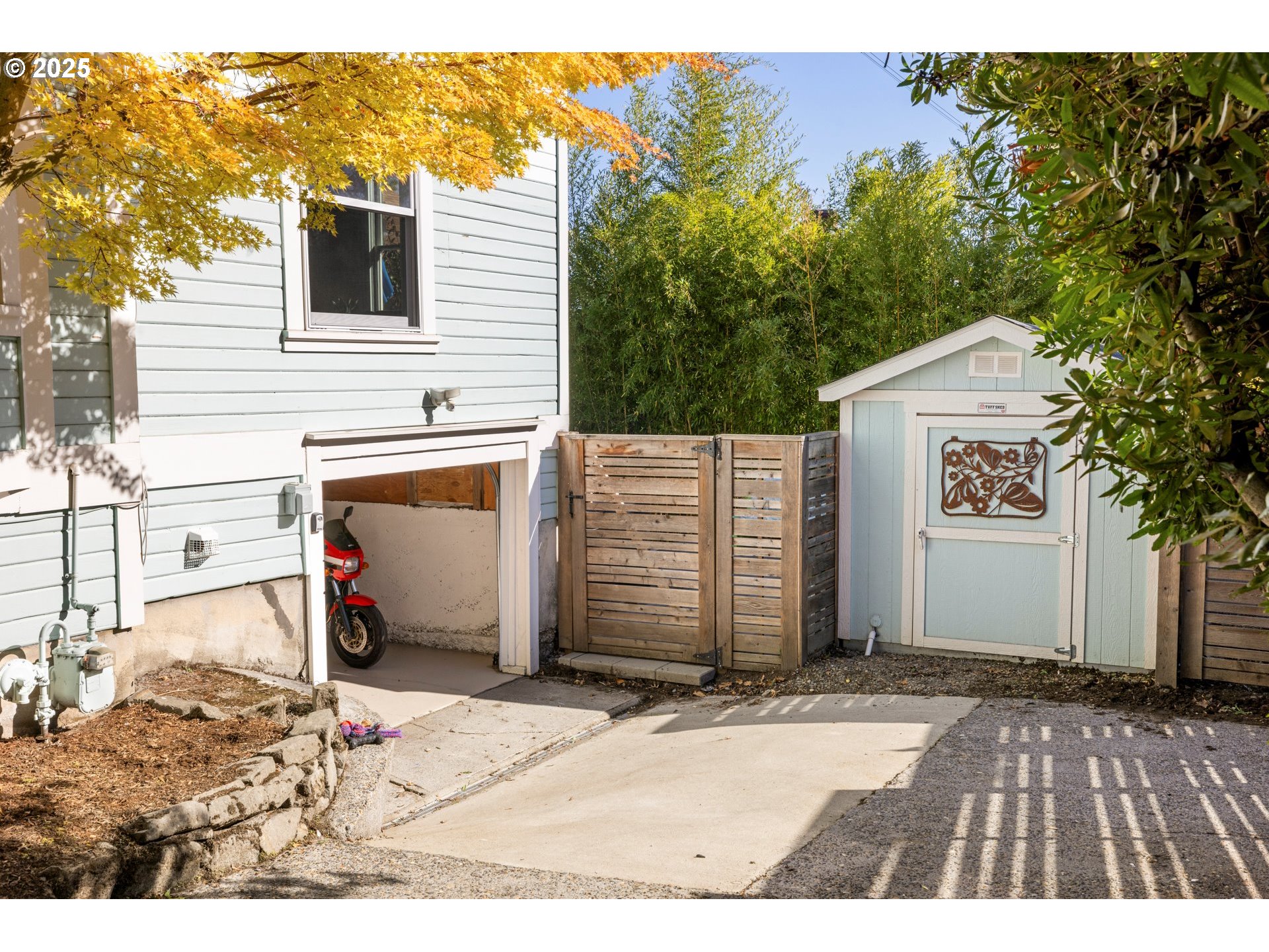 3312 South Corbett Avenue Portland, OR 97239 - Photo 45 of 48 a view of a house with a patio