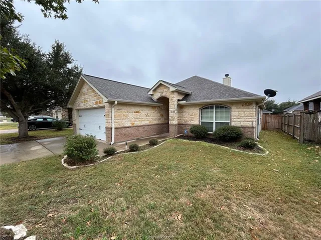 $2,150 | 4113 Cedar Creek Court, College Station, TX 77845