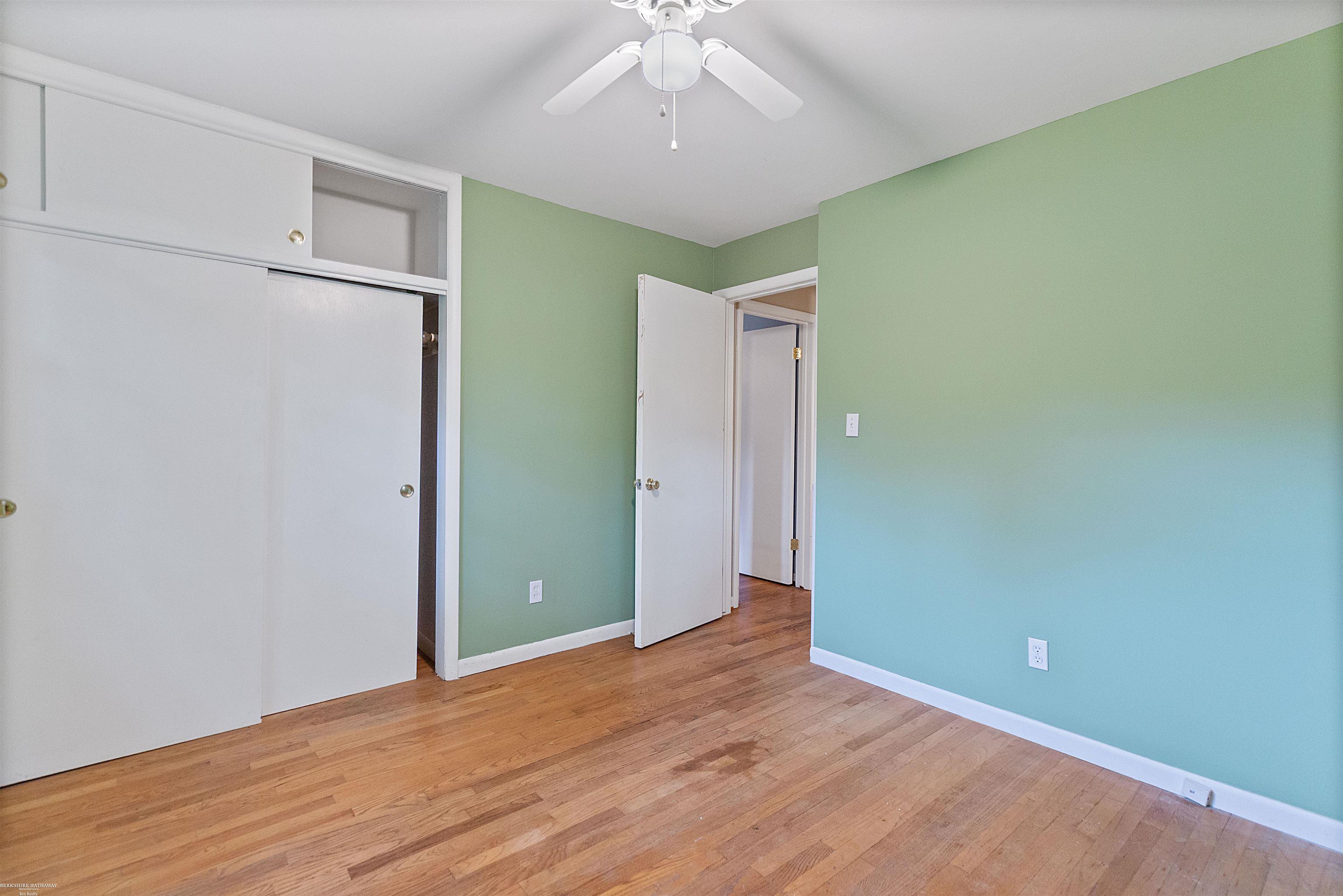 240 Montmorency Road Rochester Hills, MI 48307 - Photo 21 of 40
