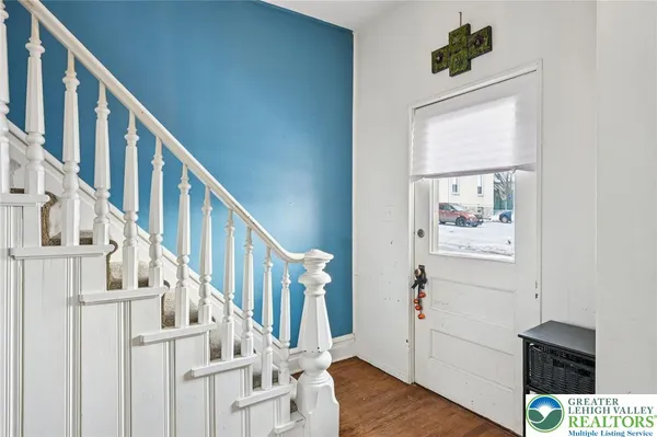 $282,000 | 118 West Union Street, Catasauqua, PA 18032