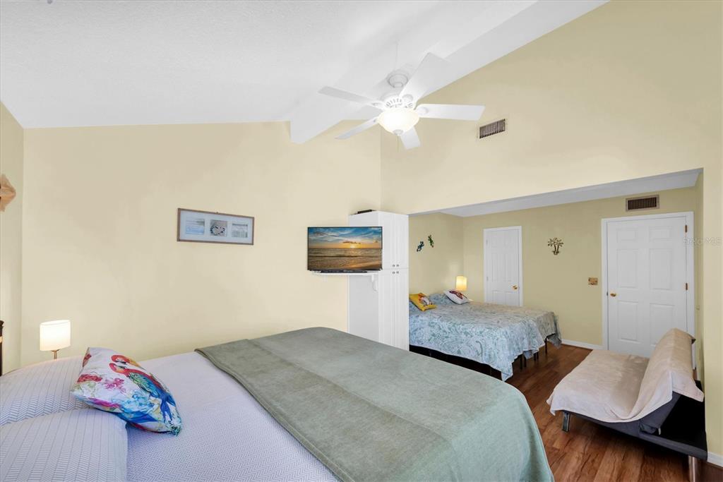 247 Rex Place, Unit H Madeira Beach, FL 33708 - Photo 16 of 41