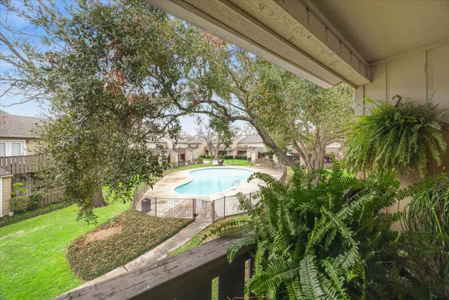 $145,900 | 5005 Georgi Lane, Unit 155, Houston, TX 77092