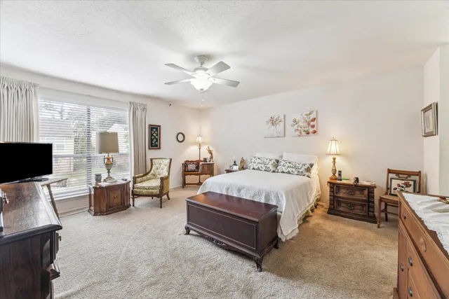 $145,900 | 5005 Georgi Lane, Unit 155, Houston, TX 77092