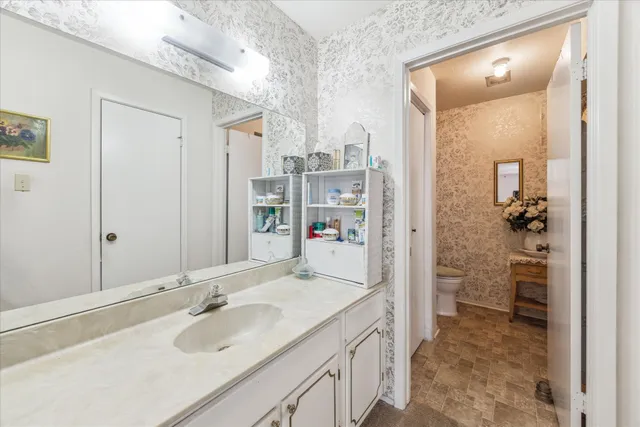 $145,900 | 5005 Georgi Lane, Unit 155, Houston, TX 77092