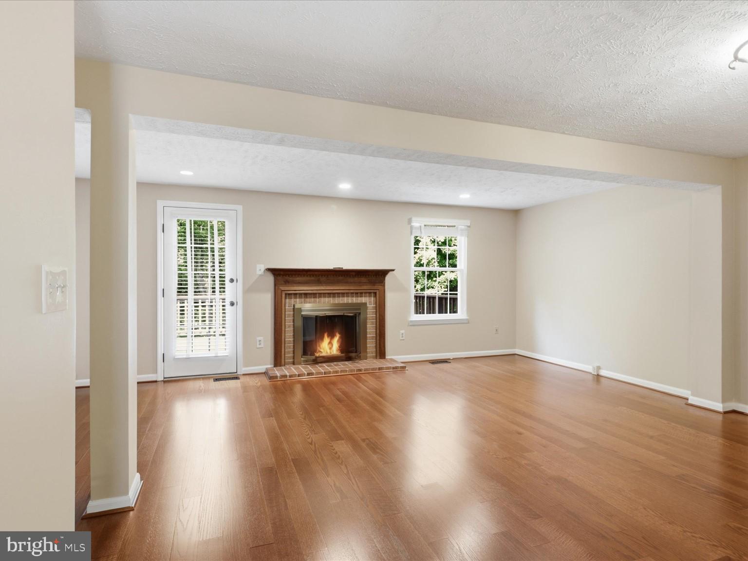 1563 Autumn Ridge Circle Reston, VA 20194 - Photo 5 of 26
