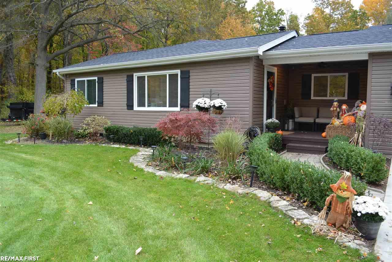 9101 Maple Road Algonac, MI 48001 - Photo 37 of 40 50059784-36.JPG