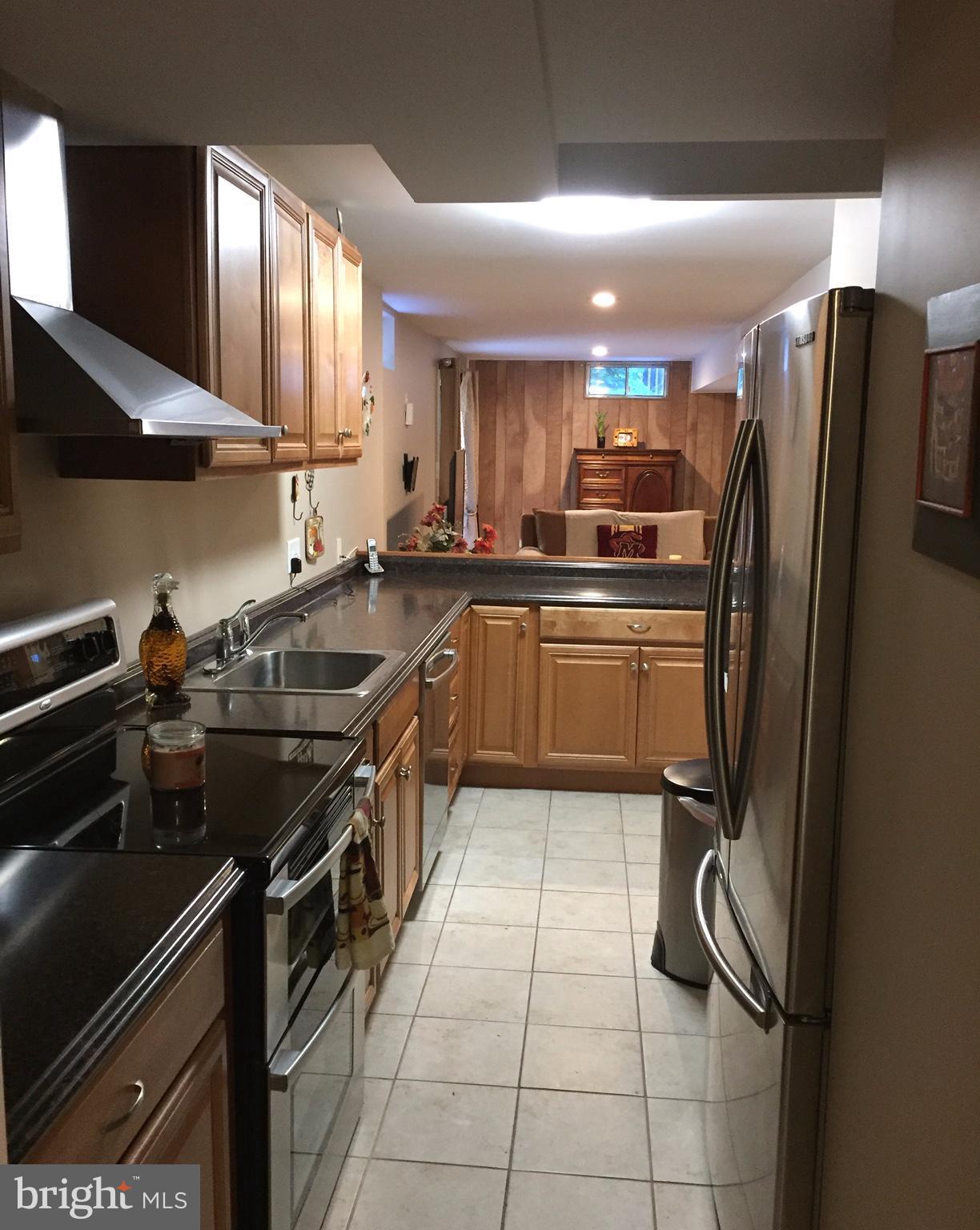 23604 Rolling Fork Way Gaithersburg, MD 20882 - Photo 23 of 27 Basement Kitchen