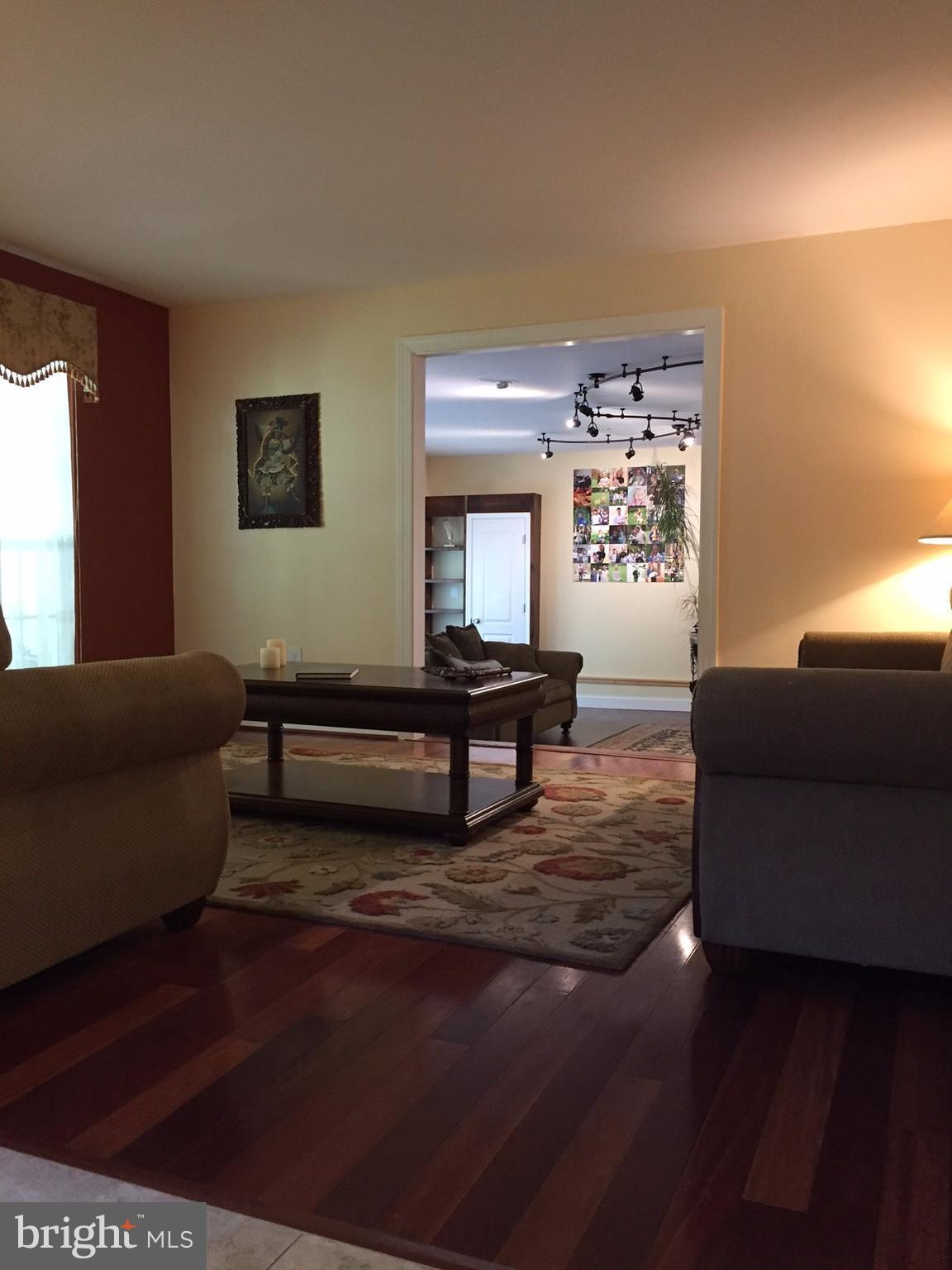 23604 Rolling Fork Way Gaithersburg, MD 20882 - Photo 27 of 27 Living Room