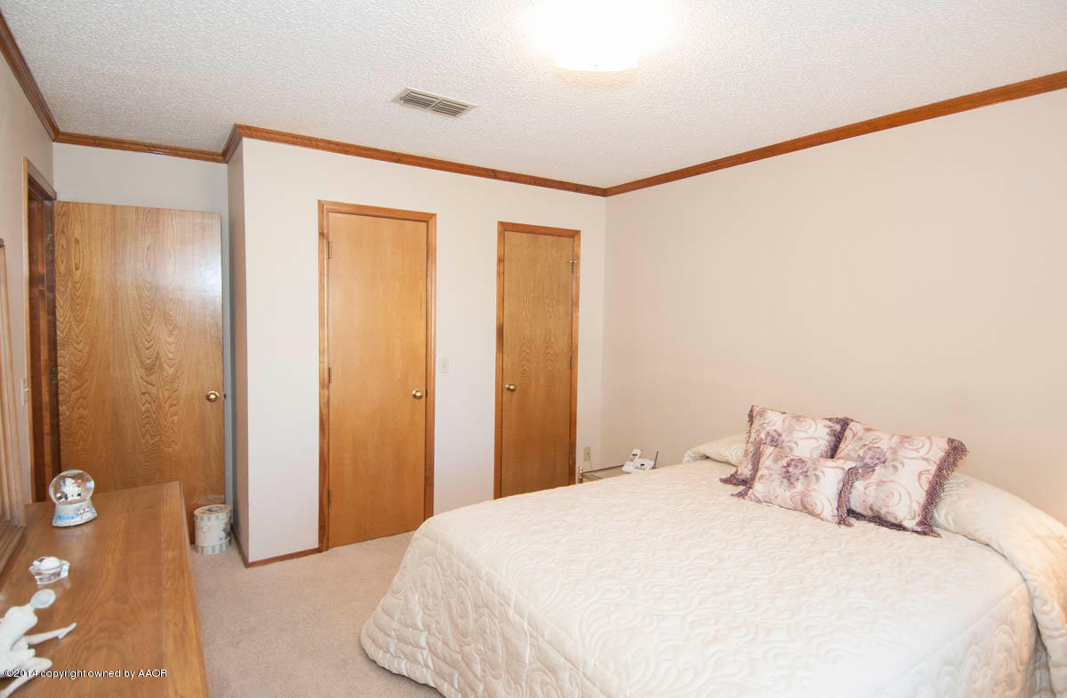 7301 Old Kent Road Amarillo, TX 79109 - Photo 23 of 33 BEDROOM 2 VIEW 2