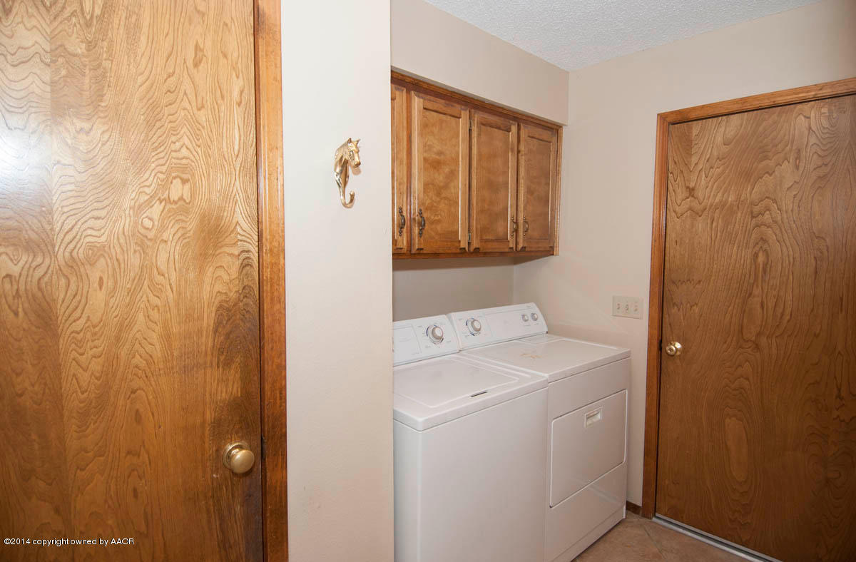 7301 Old Kent Road Amarillo, TX 79109 - Photo 28 of 33 UTILITY VIEW 1