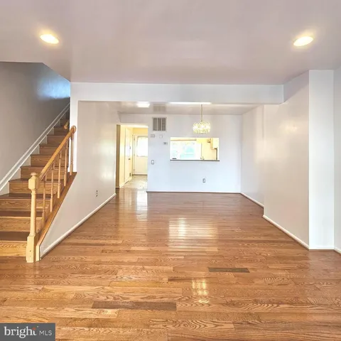 $2,600 | 6579 Cypress Point Road, Alexandria, VA 22312