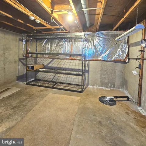 $2,600 | 6579 Cypress Point Road, Alexandria, VA 22312