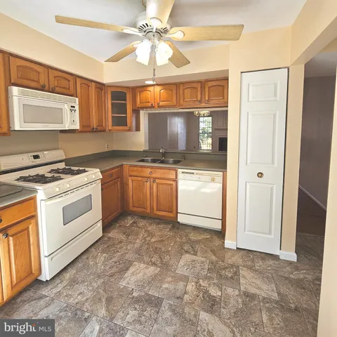 $2,600 | 6579 Cypress Point Road, Alexandria, VA 22312