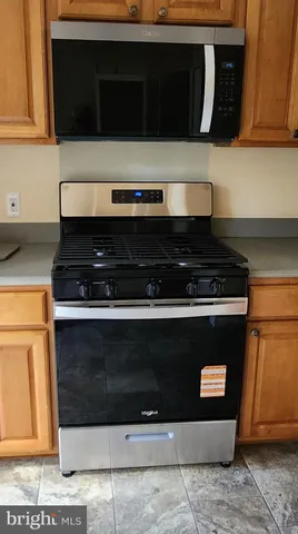 $2,600 | 6579 Cypress Point Road, Alexandria, VA 22312