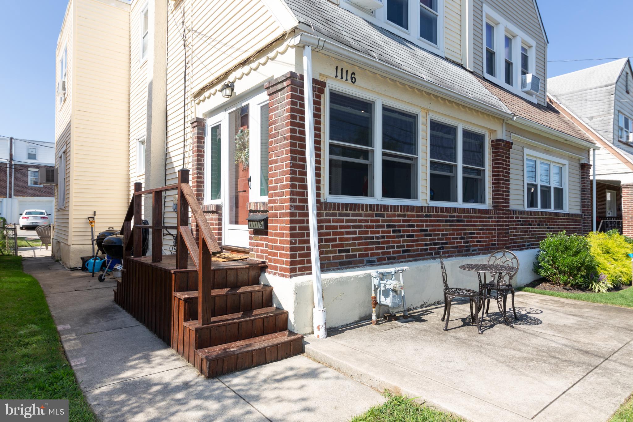 1116 Harding Drive Havertown, PA 19083 - Photo 4 of 31
