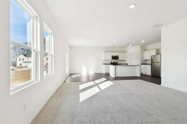 $2,300 | 94 Rowlett Place, Winder, GA 30680