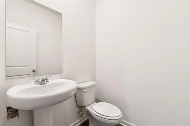 $2,300 | 94 Rowlett Place, Winder, GA 30680