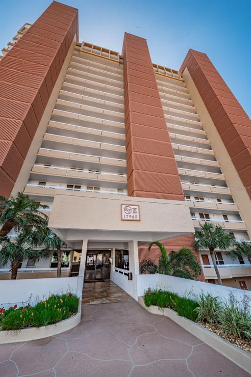 17940 Gulf Boulevard, Unit 7B Redington Shores, FL 33708 - Photo 7 of 58 a front view of a building