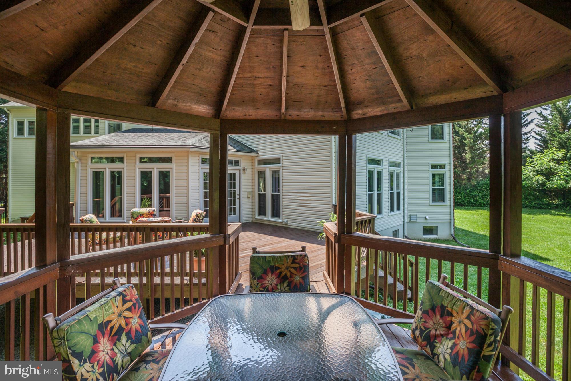 5617 Griffith Farm Road Rockville, MD 20855 - Photo 26 of 30 Exterior (Rear)