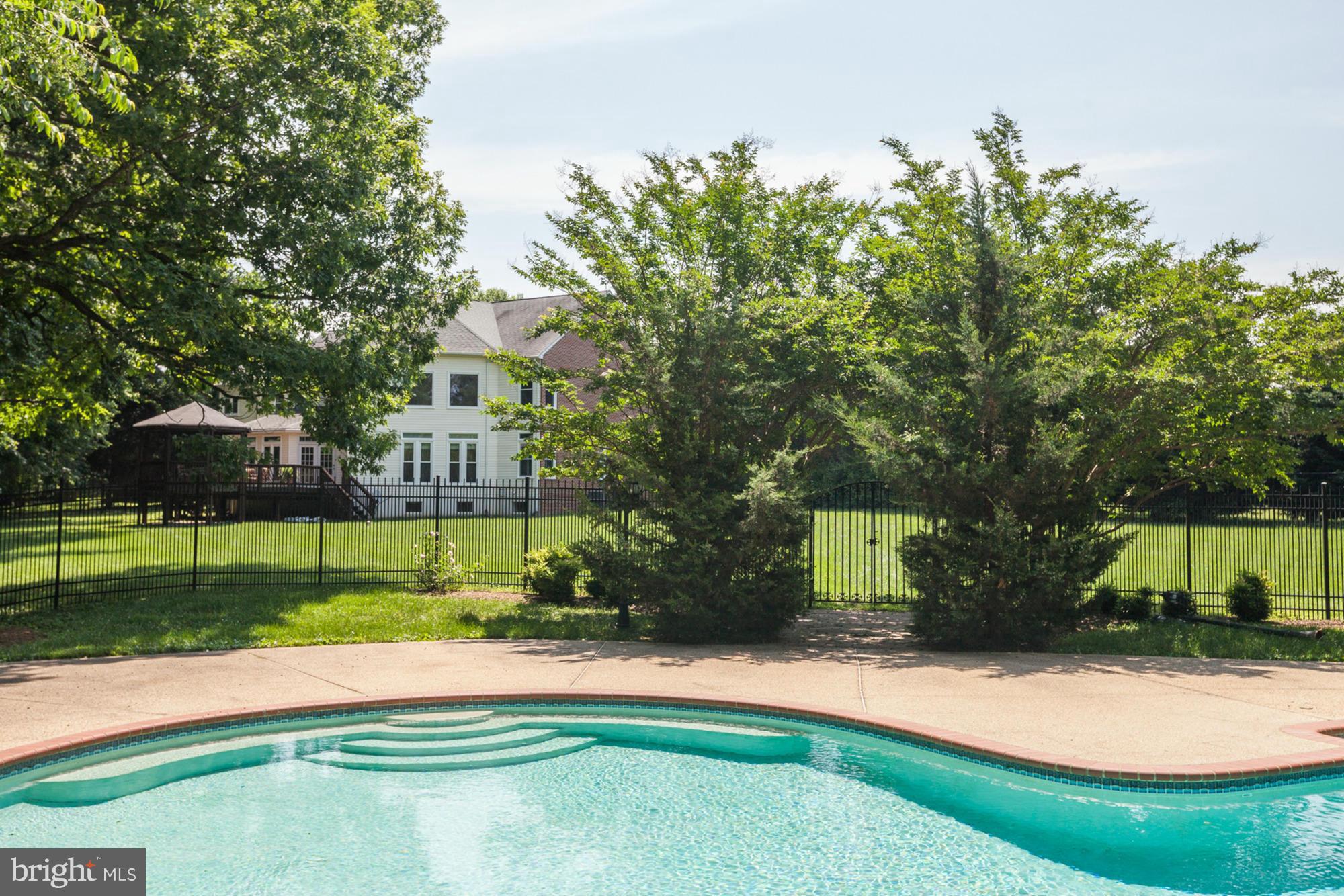 5617 Griffith Farm Road Rockville, MD 20855 - Photo 28 of 30 Exterior (Rear)