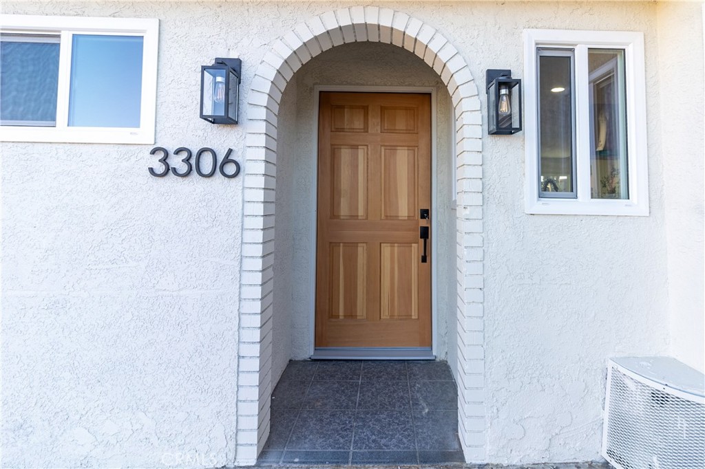3306 Debbie Lane Riverside, CA 92501 - Photo 4 of 32 a view of an entryway door