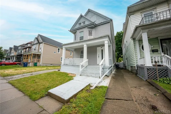 $279,000 | 465 Woodlawn Avenue, Buffalo, NY 14208