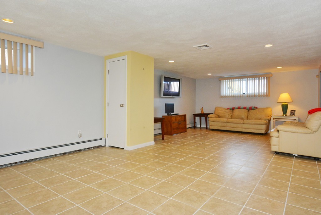 112 River Road Winthrop, MA 02152 - Photo 26 of 28 Gallery Image 26