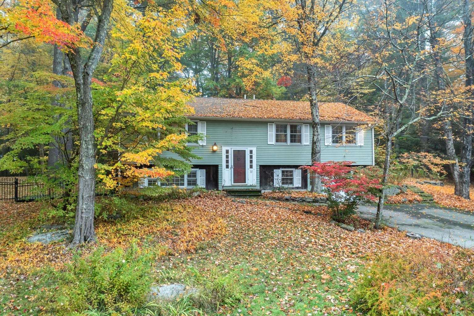 13 Woodridge Road Durham, NH 03824 - Photo 1 of 36 Gallery Image 1
