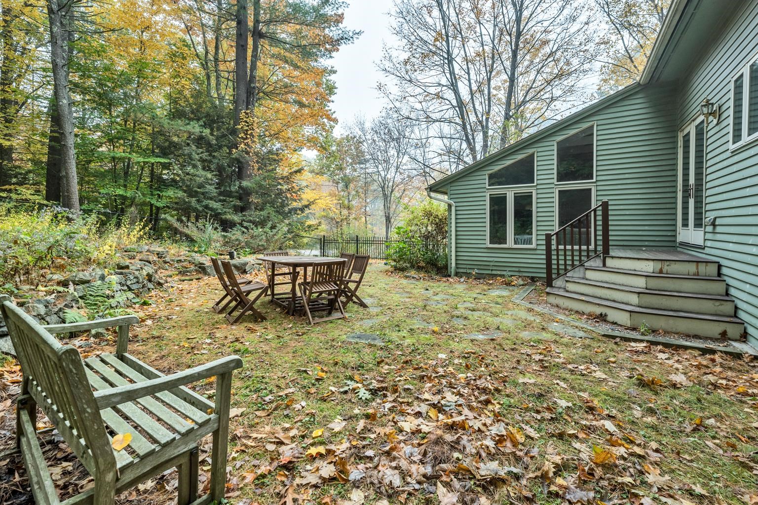 13 Woodridge Road Durham, NH 03824 - Photo 35 of 36 Gallery Image 35