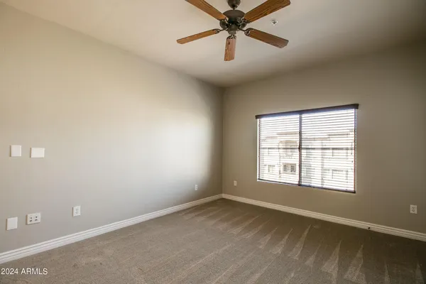 $1,800 | 5450 East Deer Valley Drive, Unit 4004, Phoenix, AZ 85054