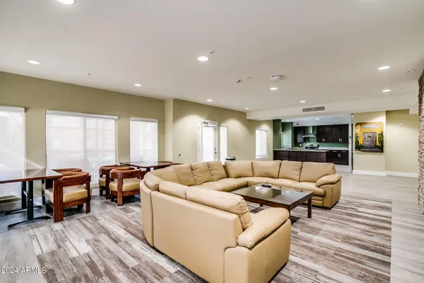 $1,800 | 5450 East Deer Valley Drive, Unit 4004, Phoenix, AZ 85054