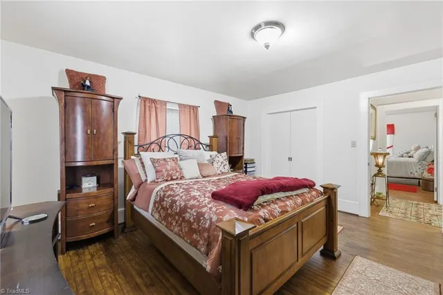 $295,000 | 422 Woodsway Drive, Lexington, NC 27292